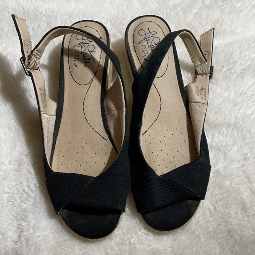 Life Stride Black‎ Sandals